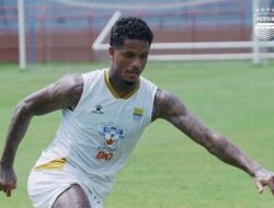 6 Pemain Murah Persib Siap Datang, Persebaya Punya Banyak Pilihan Transfer
