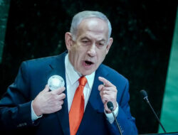 Ditetapkan Korupsi, Netanyahu Minta Pengampunan Presiden Israel