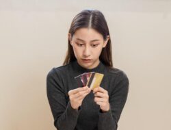 Himpunan utang vs tumpukan utang: Mana yang lebih cepat lunas?
