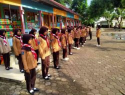Libur Sekolah: Setengah Libur, Setengah Kerja