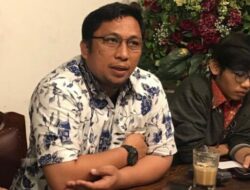 Prabowo Tolak Bantuan Asing, Feri Amsari: Mau Bantu Kok Dilarang!