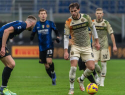 Pemain Liga Italia, Inter Milan Incar Rekan Setim Jay Idzes dari Sassuolo