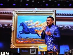 Dato Low Tuck Kwong Menang Lelang Lukisan SBY, Kuda Api Ludes Rp 6,5 Miliar