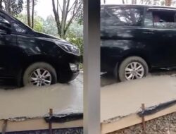 Aksi Pemotor Viral Usai Lintasi Jalan Baru Dicor, Ketua RT Terlibat Perdebatan