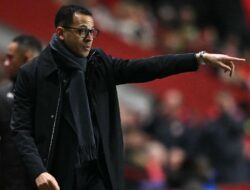Liam Rosenior Marah Usai Chelsea Kalah dari Arsenal