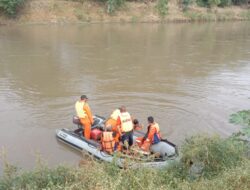 Bocah 9 Tahun Tenggelam di Bengawan Solo, Warga dan SAR Lakukan Pencarian