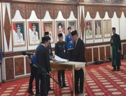 12 Pejabat Eselon III dan Pengawas Pemprov Jambi Dilantik, Mayoritas dari Rotasi