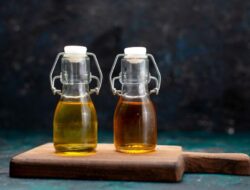 7 cara simpan minyak goreng, hindari buka tutup wadah terlalu sering