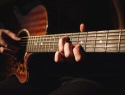 Makna dan lirik lagu Batak Dang Marnasuda oleh Jun Munthe