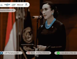 Akbar Faizal Kritik Kinerja Menteri Pariwisata, Harapan Publik Semakin Sirna